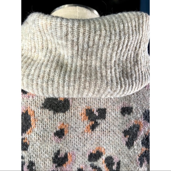 Anthropologie Emmy Cowl Neck Tunic Sweater M - Picture 12 of 14